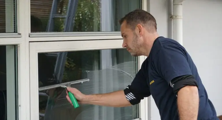 vores vinduespudser anders